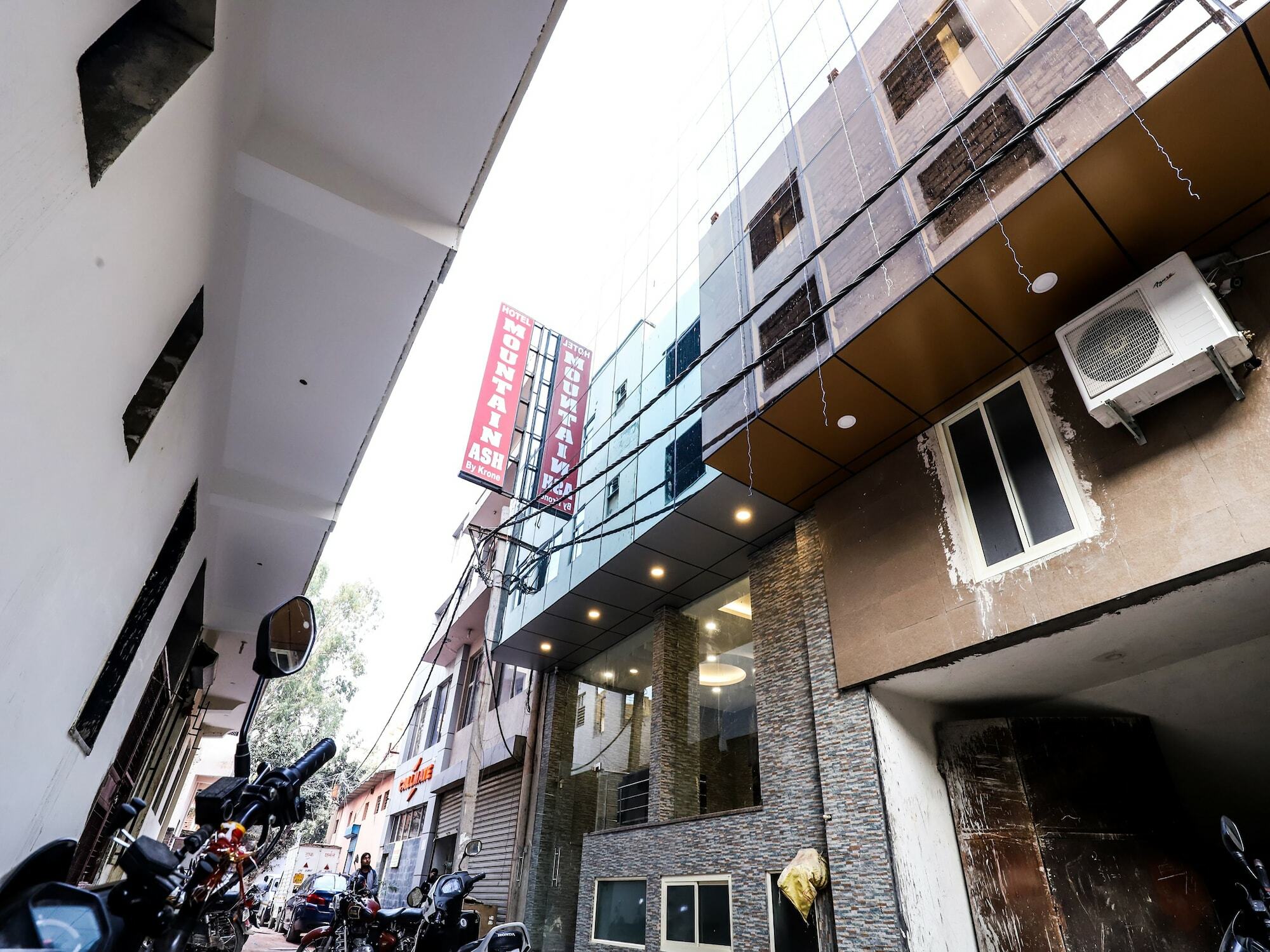 Hotel Moreton Igi Airport Neu-Delhi Exterior foto